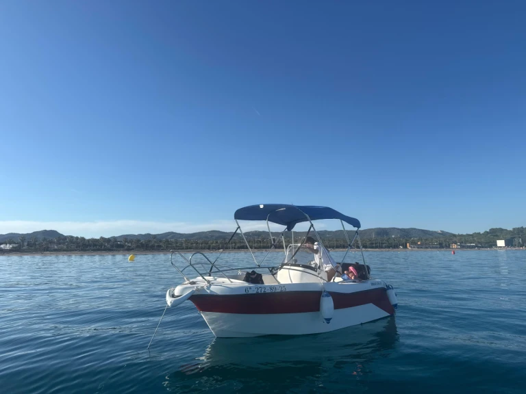 Motorboot mit oder ohne Skipper Mareti mieten in Roda de Barà