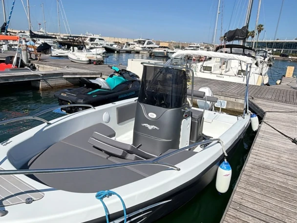 Motorboot mit oder ohne Skipper Yamaha mieten in Castellammare di Stabia