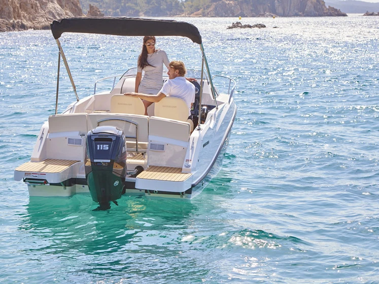 Boot mieten Vieux Port de Cannes günstig Activ 555 Cabin