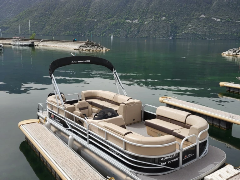 Bootsverleih Tracker Marine LLC Sun Tracker Party Barge 22 Aix-les-Bains Samboat