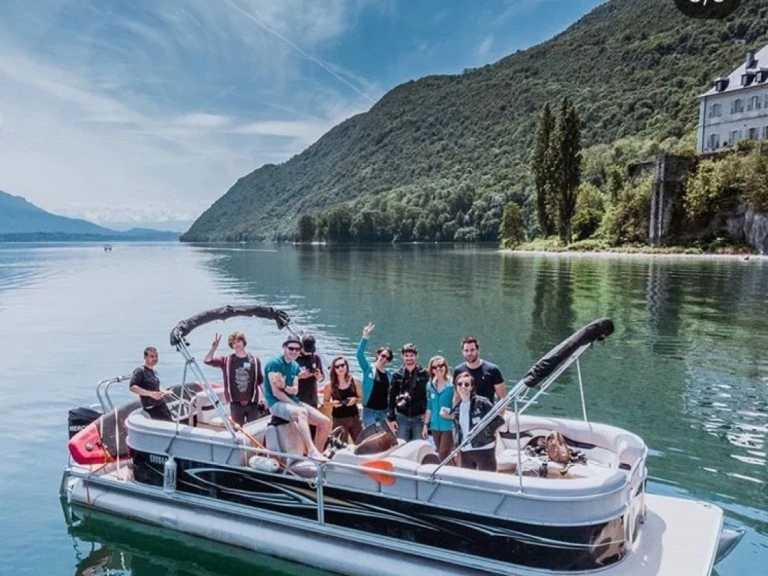 Motorboot mit oder ohne Skipper Smoker Craft Inc mieten in Aix-les-Bains