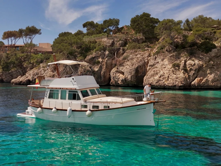 Motorboot mieten in Palma de Mallorca zum besten Preis