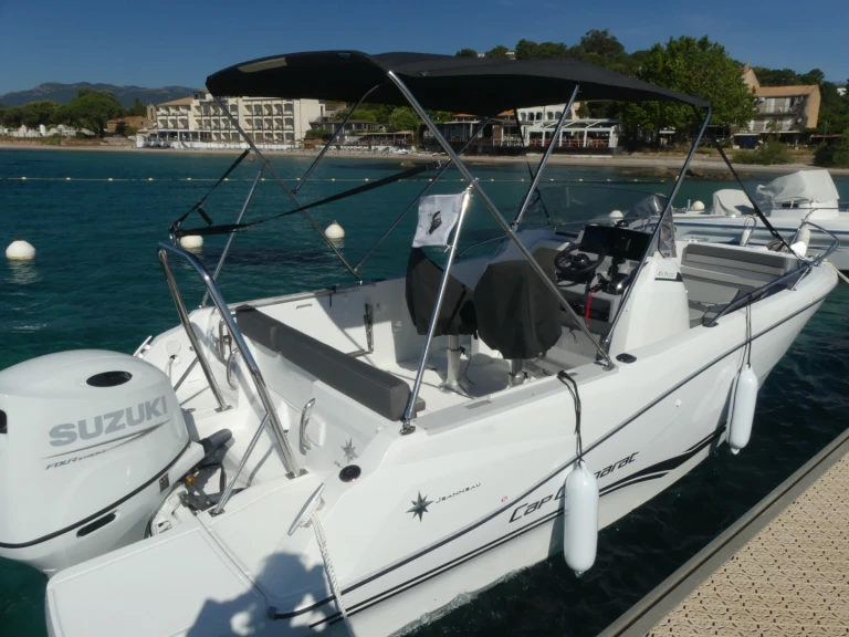 Ein Jeanneau Cap Camarat 6.5 CC Serie 3 mieten in Porto-Vecchio
