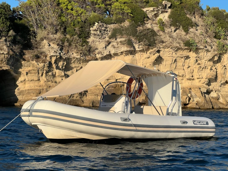 Vermietung Schlauchboot Valiant mit Führerschein