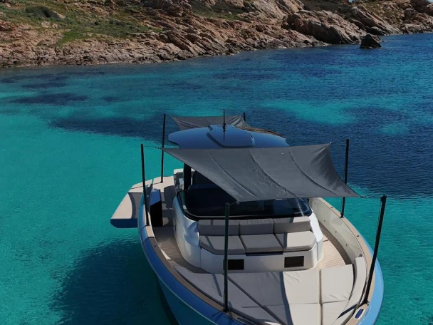 Motorboot mieten in Poltu Quatu zum besten Preis