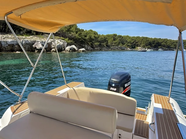 Schlauchboot mit oder ohne Skipper Capelli mieten in Cannes