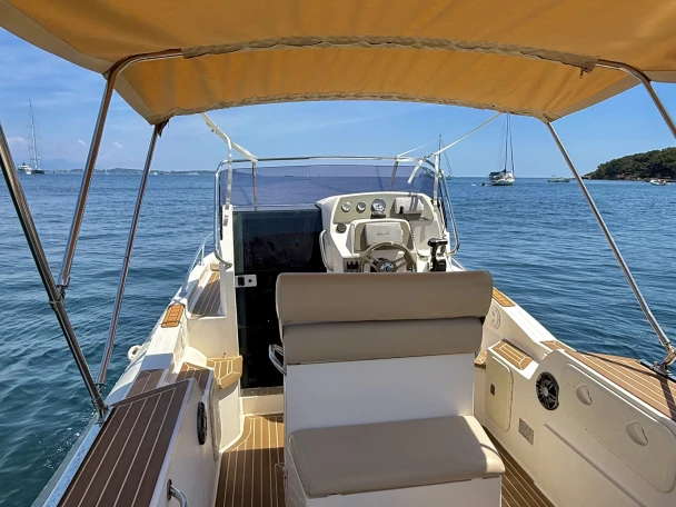Vermietung Schlauchboot Capelli mit Führerschein
