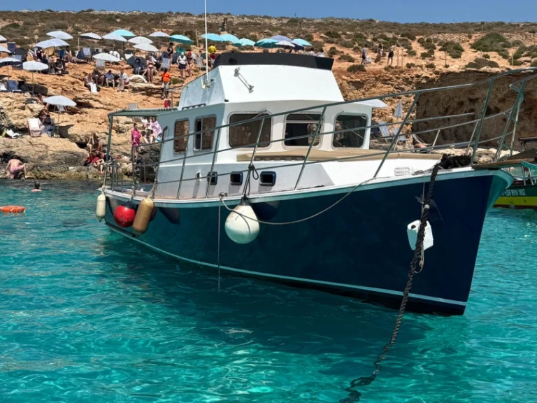 Ein Custom Made Duffy & Duffy mieten in Gozo