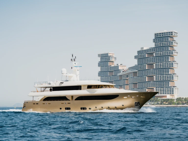 YachtCharter in Dubai Marina -  Luxury Motor Yacht B auf SamBoat