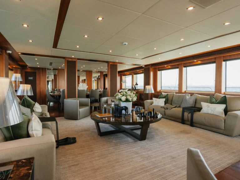 Yacht mieten in Dubai Marina zum besten Preis
