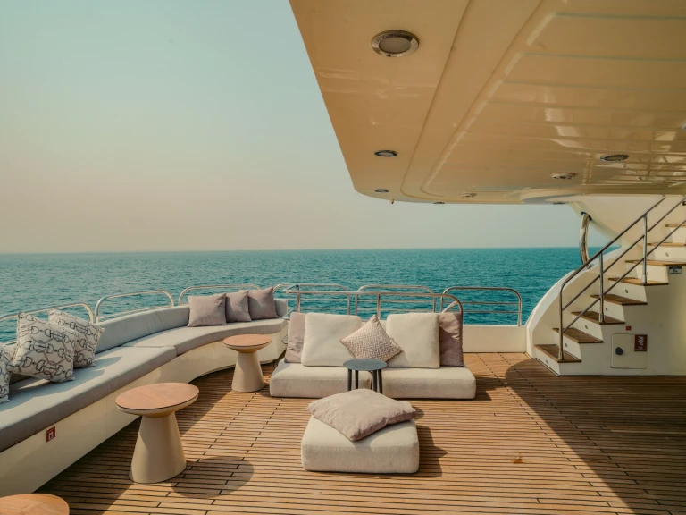  Luxury Motor Yacht S mieten Dubai Marina