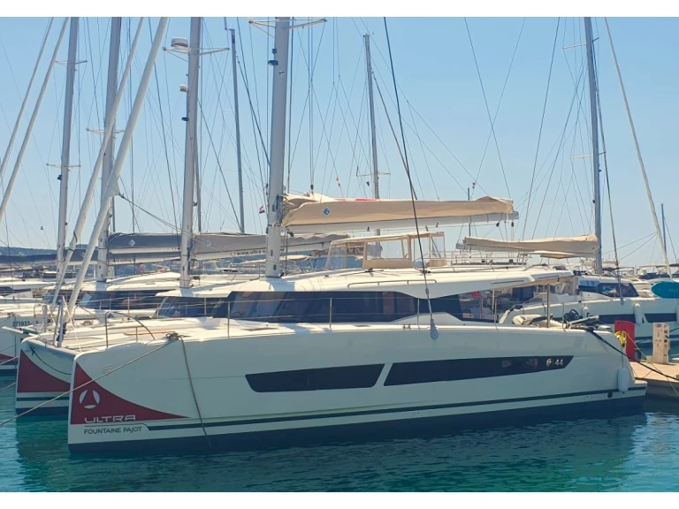 YachtCharter in Seget Donji - Fountaine Pajot FP 44 auf SamBoat