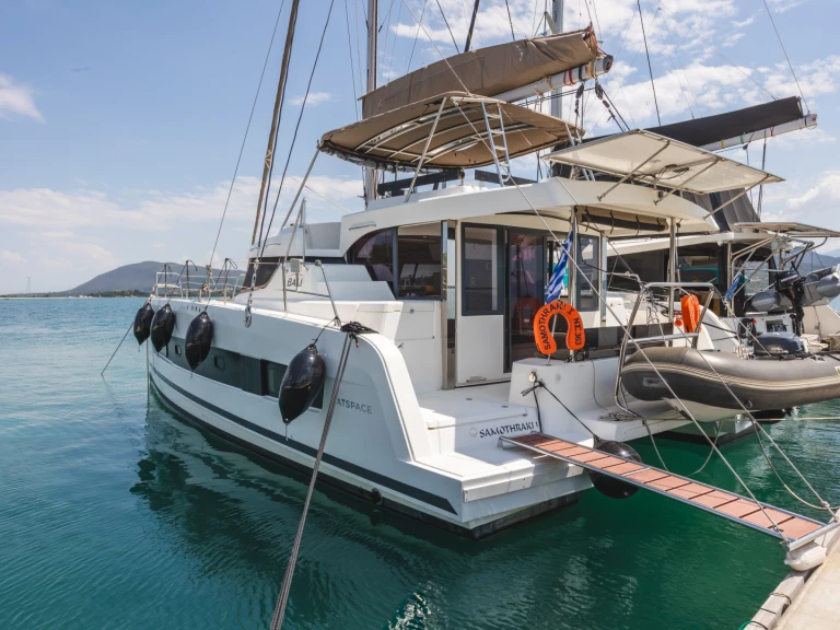 Katamaran mit oder ohne Skipper Bali mieten in Ligia