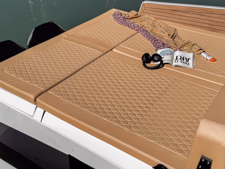 Boot mieten Sitges günstig Nuva M11 Cabin