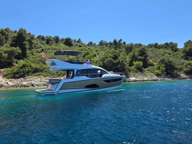 Vermietung Yacht Sealine mit Führerschein