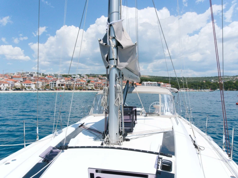 Segelboot mit oder ohne Skipper Bénéteau mieten in Primošten