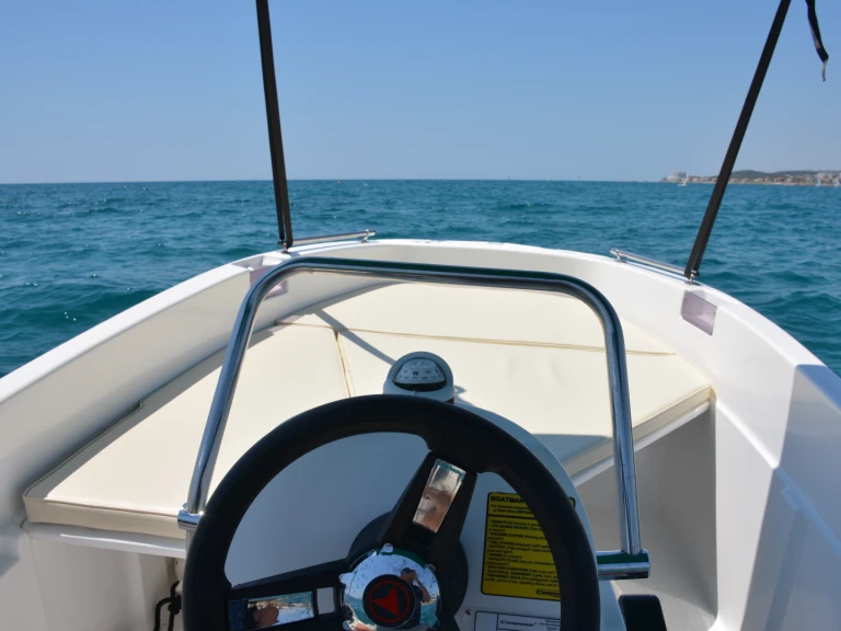 Vermietung Motorboot  mit Führerschein