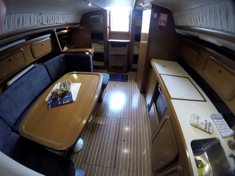 YachtCharter in Šibenik - Grand Soleil Grand Soleil 40 auf SamBoat
