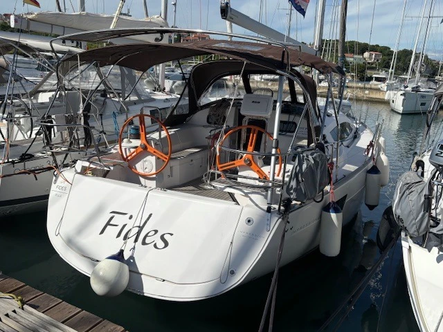 Segelboot mit oder ohne Skipper Elan mieten in Pula