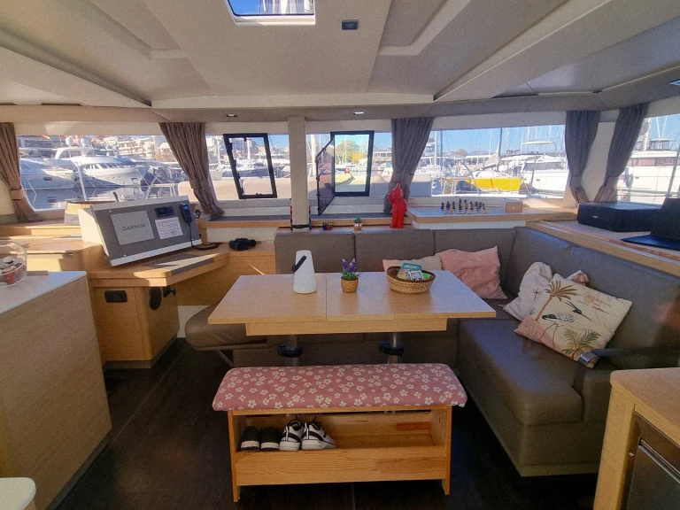 Bootsverleih Fountaine Pajot Astrea 42 Marseille Samboat