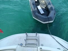 Ein Bénéteau Oceanis 370 mieten in Port de Hyères (St Pierre)