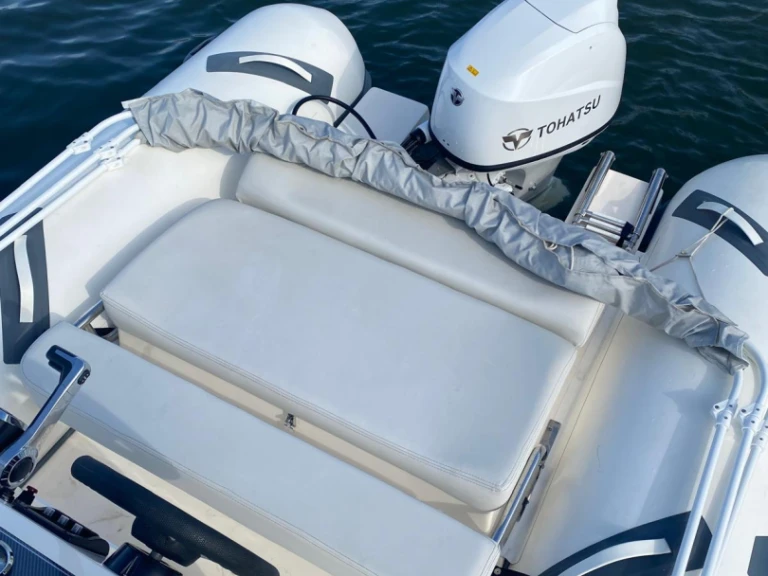 Schlauchboot mieten in Olbia zum besten Preis