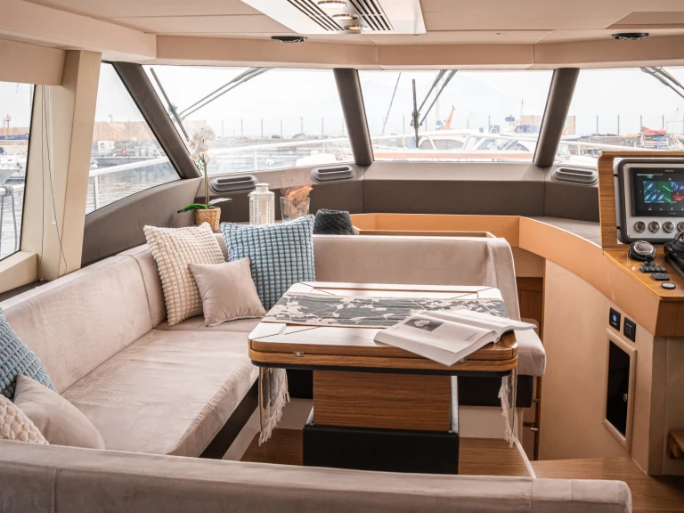 Vermietung Motorboot Azimut mit Führerschein