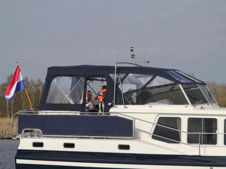 Motorboot mit oder ohne Skipper privateer mieten in Gaastmeer