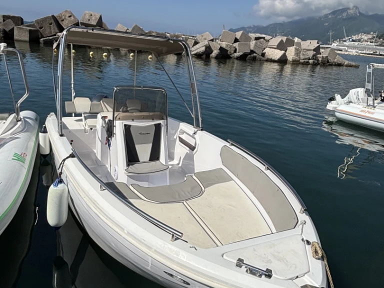 Ein Next Next mieten in Salerno