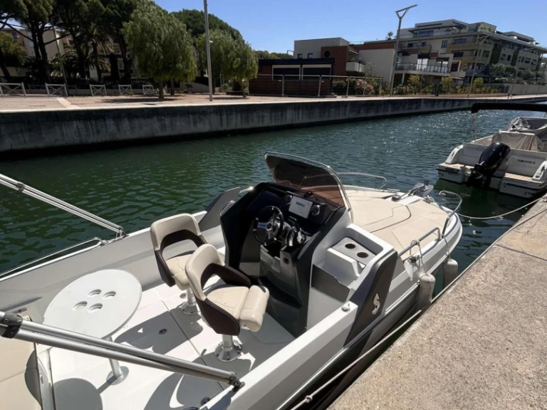 Vermietung Motorboot Bénéteau mit Führerschein
