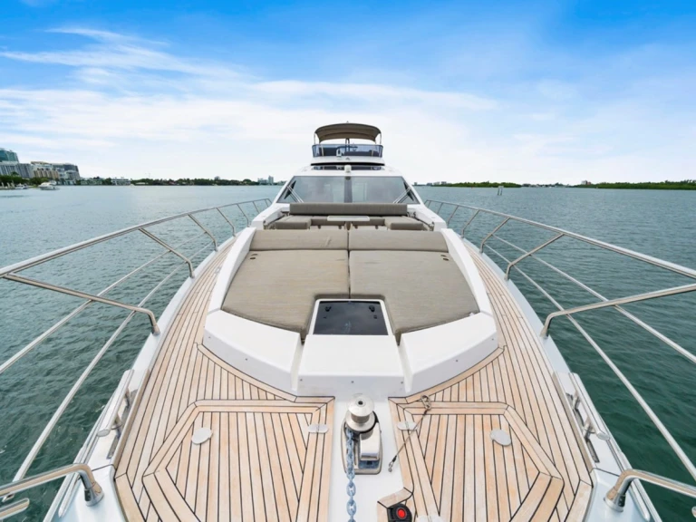 Vermietung Yacht Azimut mit Führerschein