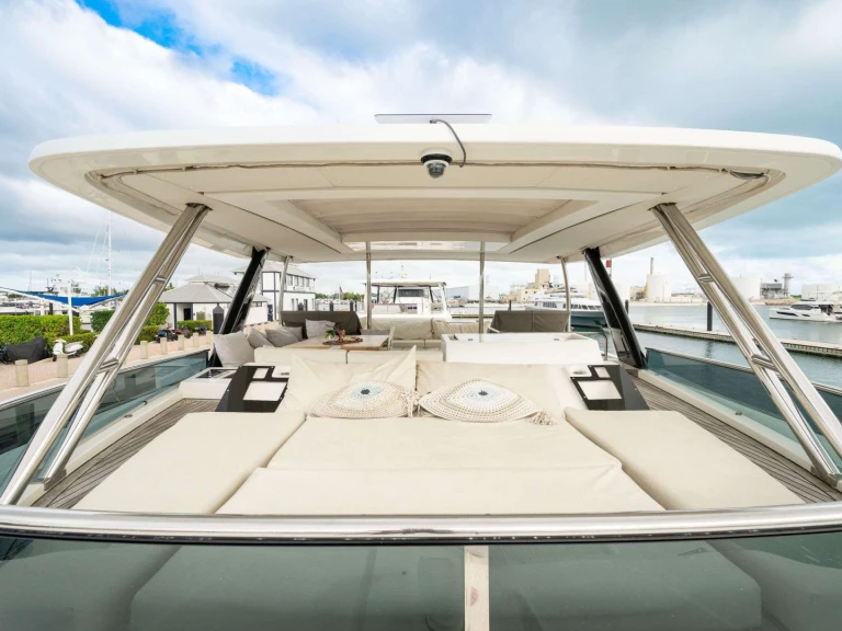YachtCharter in Bay Street Marina - Lagoon Lagoon 630 Motor Yacht auf SamBoat