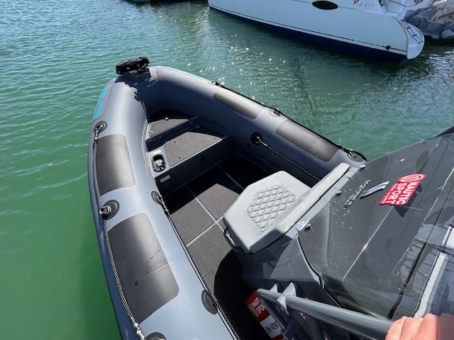 YachtCharter in Port-Haliguen - Highfield Patrol 660 auf SamBoat
