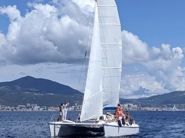 Katamaran mit oder ohne Skipper Fountaine Pajot mieten in Ajaccio