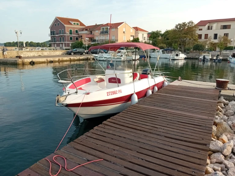 Ein tancredi Blumax 21 mieten in Medulin