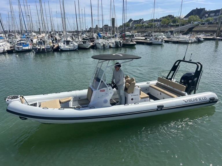 Vermietung Schlauchboot Highfield mit Führerschein
