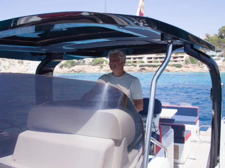 Motorboot mieten in El Toro zum besten Preis