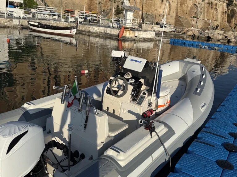 Boot mieten Taranto günstig TX 550