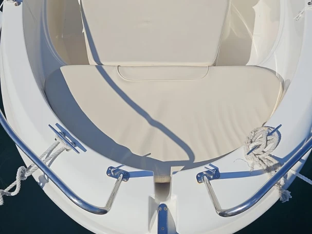 YachtCharter in Mandelieu-la-Napoule - Jeanneau Cap Camarat 515 Style auf SamBoat