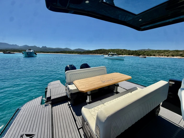 YachtCharter in Marina di Portisco - Virtue V10Top auf SamBoat