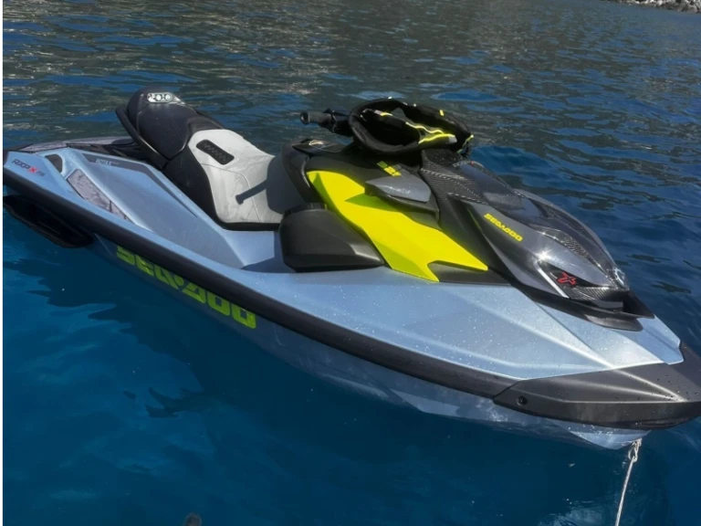 Sea-Doo RXT-X RS 325 mieten Capri