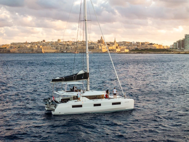 Ein Lagoon Lagoon 46 mieten in Gżira