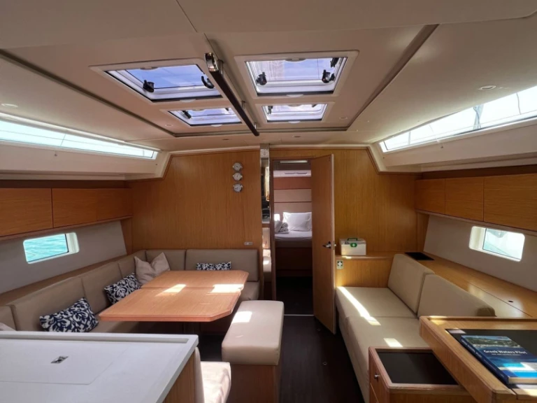 YachtCharter in Álimos - Bavaria Bavaria C50 Style auf SamBoat