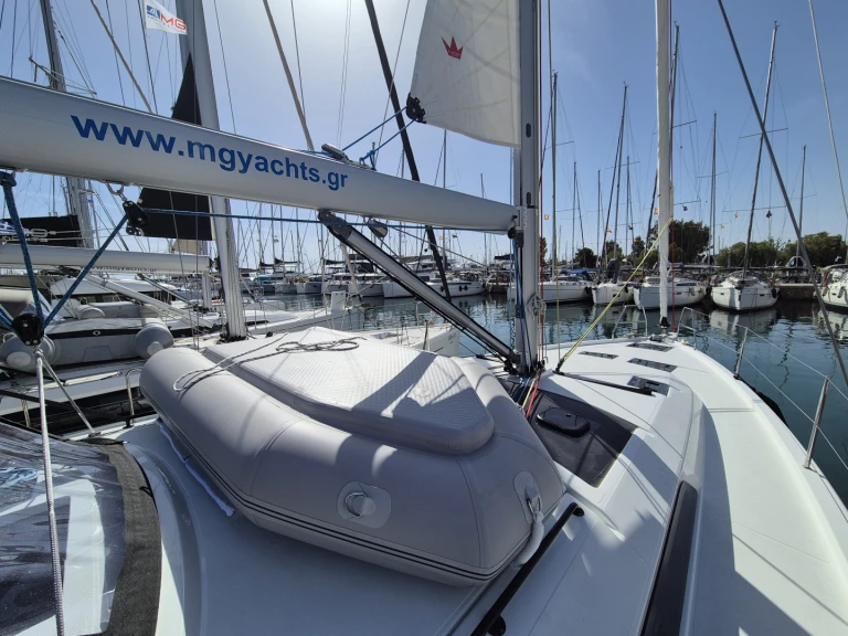 Boot mieten Álimos günstig Dufour 44