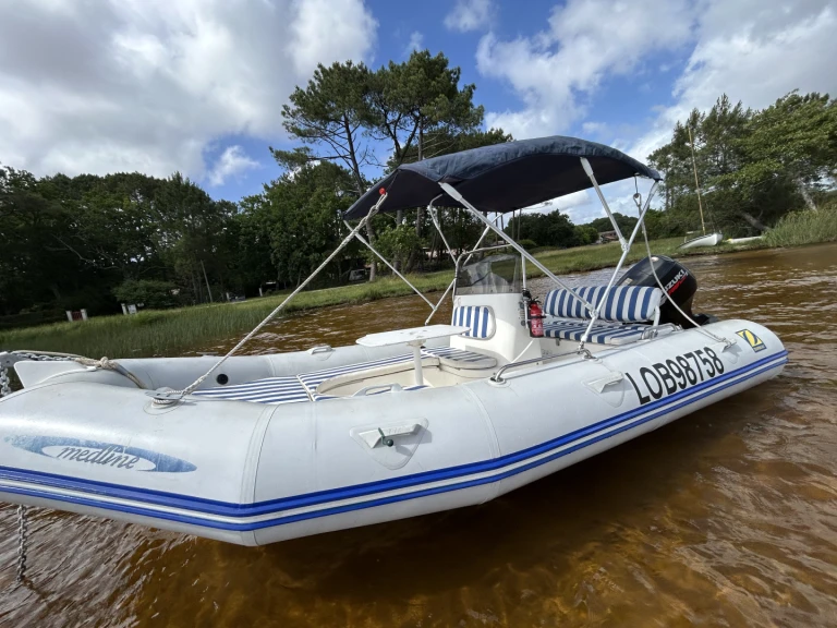 Vermietung Schlauchboot Zodiac mit Führerschein
