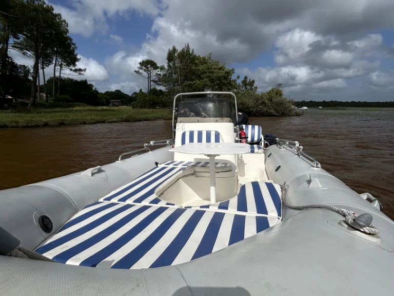 Schlauchboot mit oder ohne Skipper Zodiac mieten in Lacanau