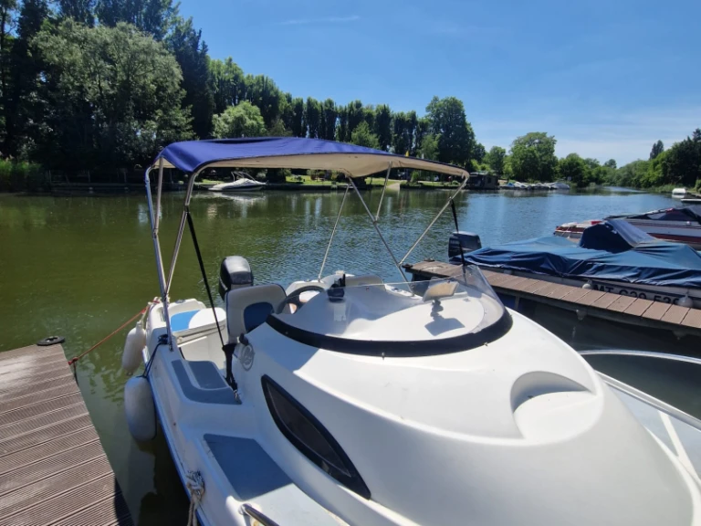 Vermietung Motorboot Quicksilver mit Führerschein