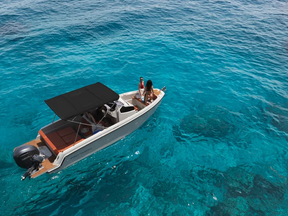 Motorboot mieten in Zakynthos - Protagon Space 25