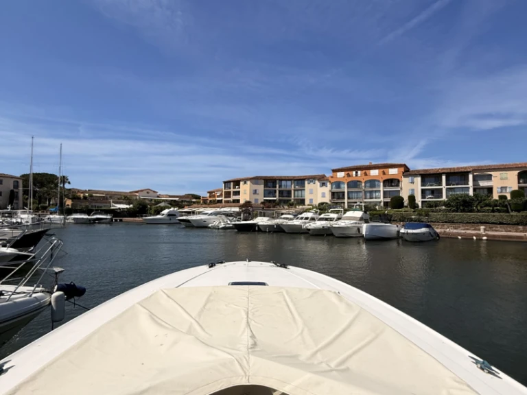 Ulisse 2000 Napoli UNICA 42 mieten Port Grimaud