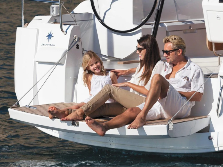 Boot mieten Valletta günstig Sun Odyssey 469